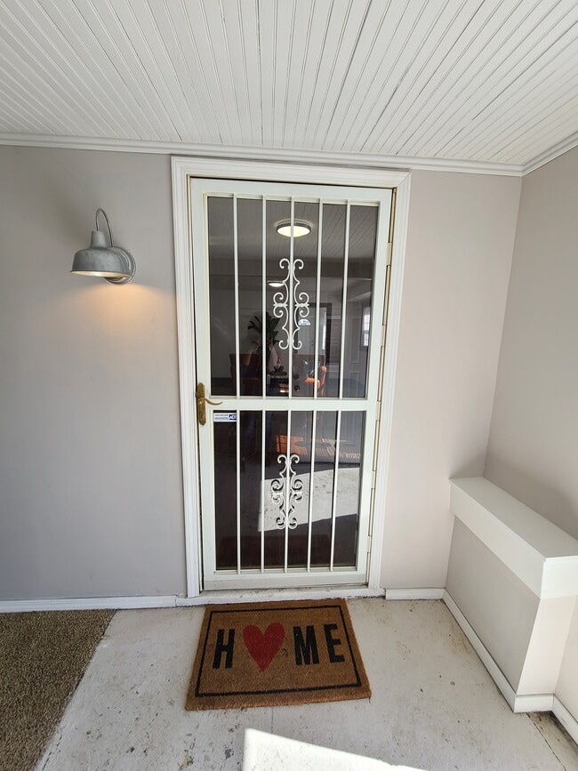 Front Entry to Living Room - 417 S Spencer Ave