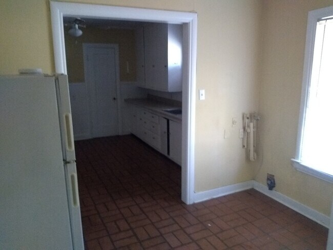 Foto del edificio - Fully Furnished 2-bed, 1-bath home