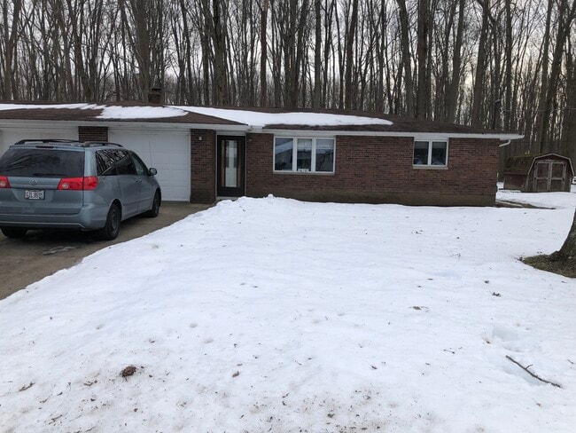 Building Photo - 36287 Behm Dr