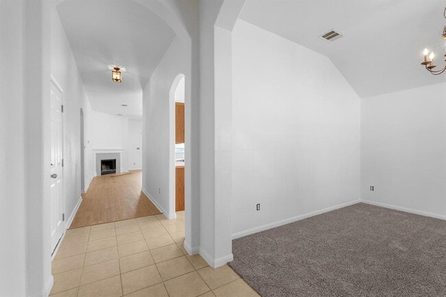 Building Photo - 114 Gainer Dr