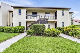 Building Photo - 8535 Casa Del Lago