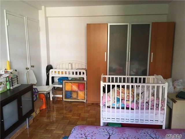 Foto del edificio - 71-36-71110 110th St