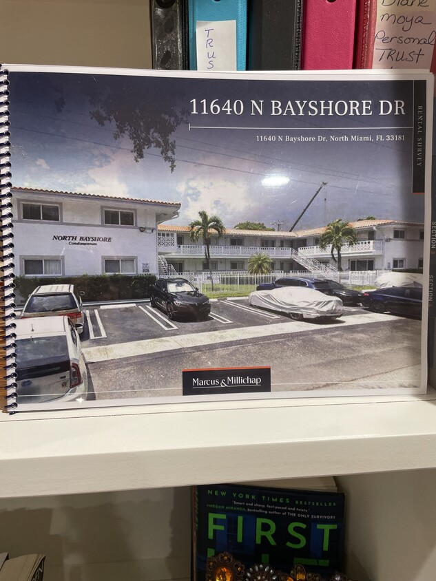 Primary Photo - 11630-11640 N Bayshore Dr