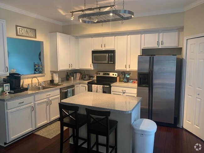 Building Photo - 67 Harbour Heights Dr