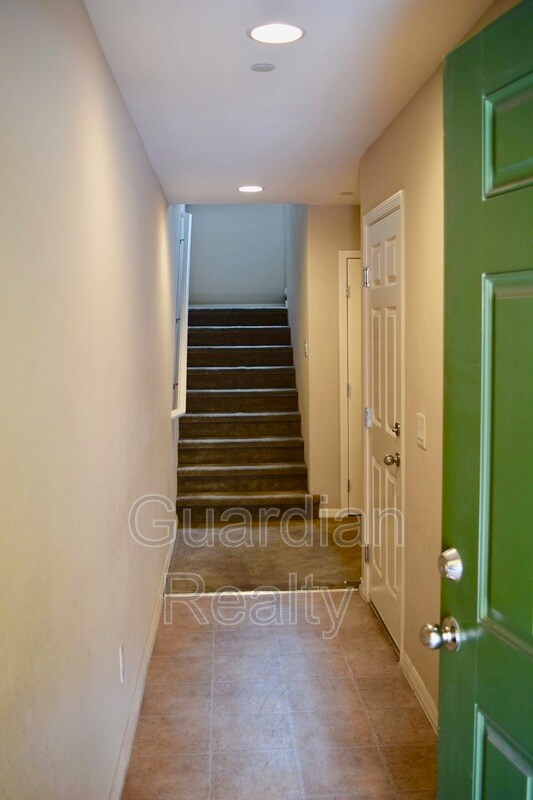 Foto del edificio - 1525 Spiced Wine Ave
