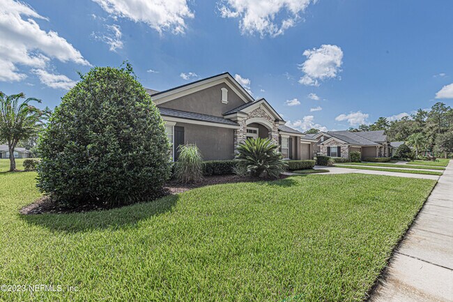 Foto del edificio - 2141 Stone Creek Dr
