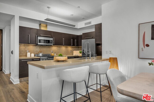 Foto del edificio - 855 Croft Ave