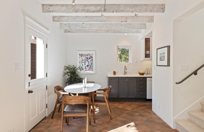 Foto del edificio - 2548 Pine St