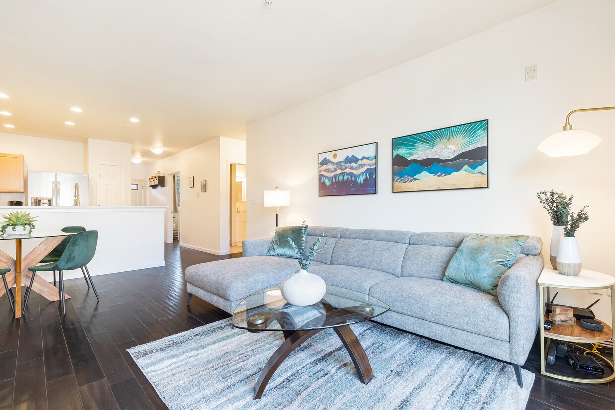 Foto principal - 1220 E Columbia St