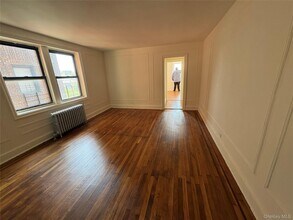 Building Photo - 30 Locust Hill Ave