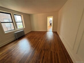 Building Photo - 30 Locust Hill Ave