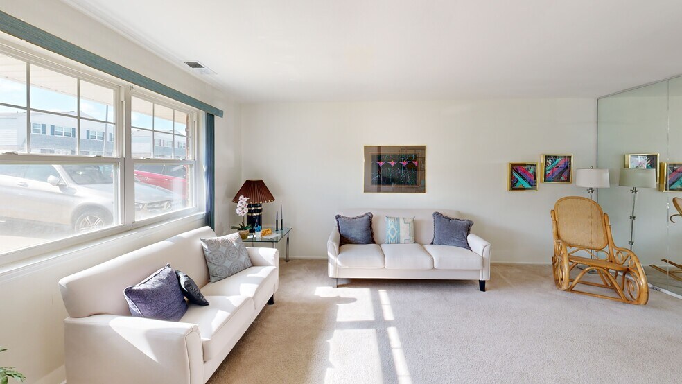 Montclair Duplex Apartments