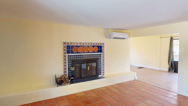 Building Photo - Eco-FriendlySouthwest Gem with Gardens & S...