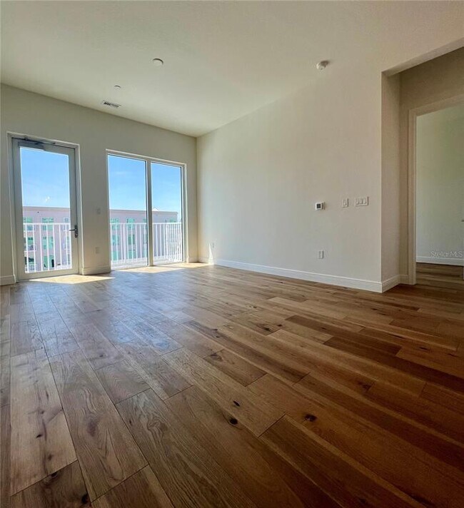 Foto del edificio - 600 3rd Ave S
