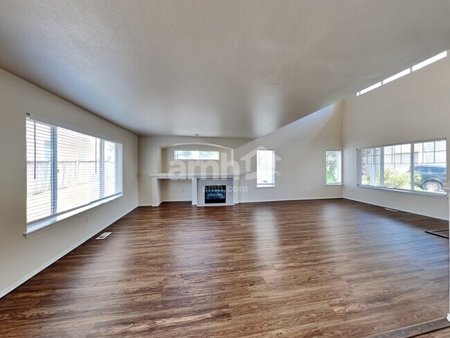 Building Photo - 7923 148th Street Court E