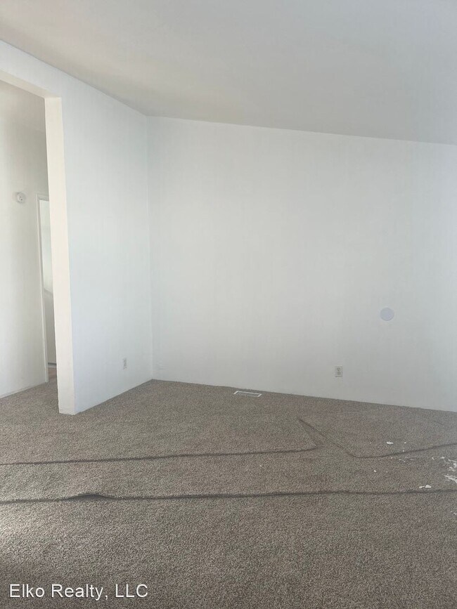 Foto del edificio - 3 br, 2 bath House - 1356 Stitzel Rd