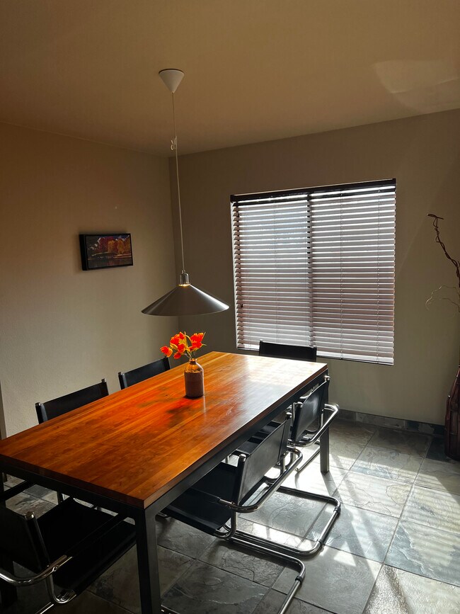 dining - 1130 Ganador Cir