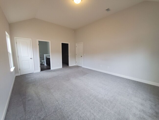Building Photo - 436 Talmadge