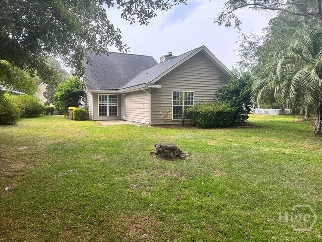 Foto del edificio - 75 Oak Ridge Cir