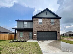 Building Photo - 400 Lynn Lotus Dr