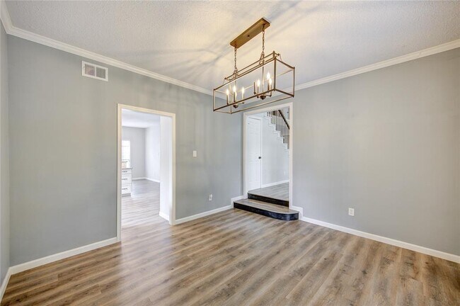 Foto del edificio - 4927 Kenlake Grove Dr