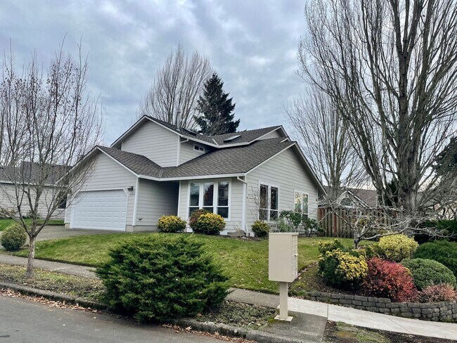 Building Photo - Spacious SW Beaverton 3 Bed 2.5 Bath House...