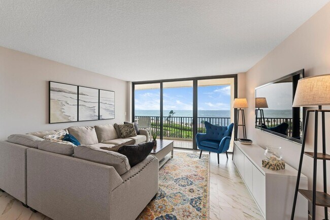 Foto del edificio - 300 Ocean Trail Way