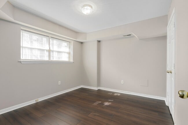BEDROOM - 9705 Tulip Tree Dr