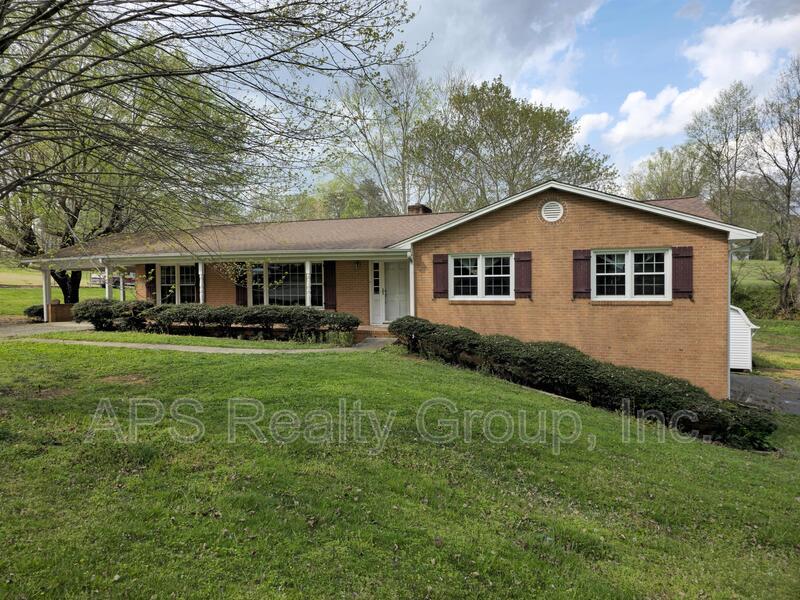 Primary Photo - 2611 Caudle St