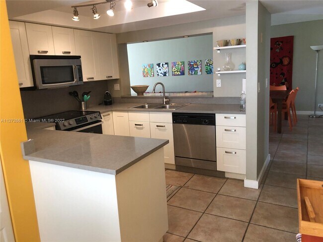 2022 Oct 10 SO FLO Real Estate Group 1831 Sabal Palm Dr # 202 DAVIE - 1831 Sabal Palm Dr
