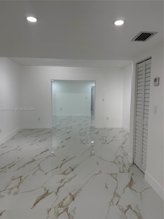 Building Photo - 2669 W 52nd St
