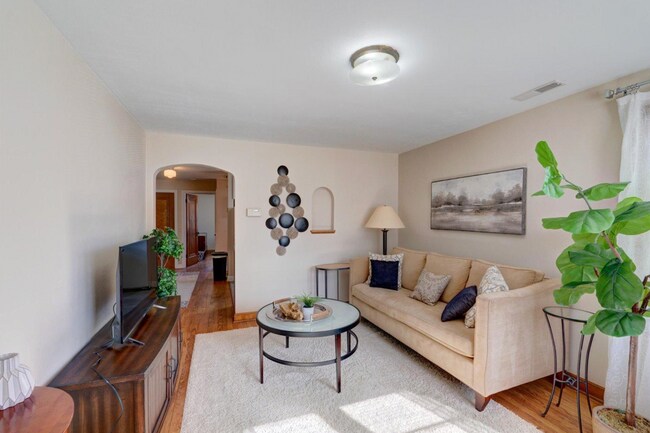 Foto del edificio - 2632 Stevens St