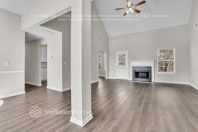 Building Photo - 518 Vaughan Valley View