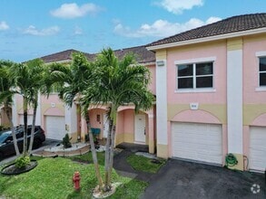 Building Photo - 316 Talia Cir