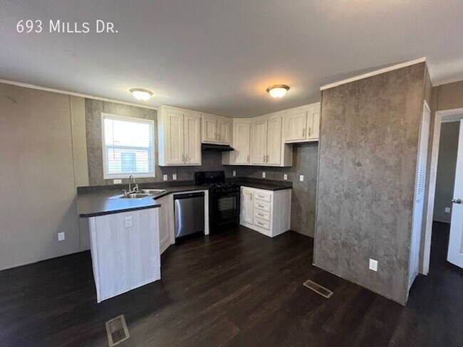 Foto del edificio - 693 W Mills Dr