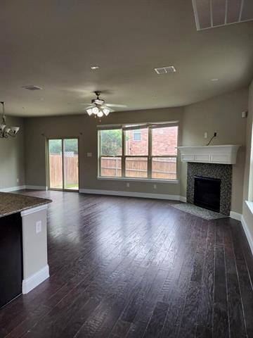 Building Photo - 2653 Jackson Dr