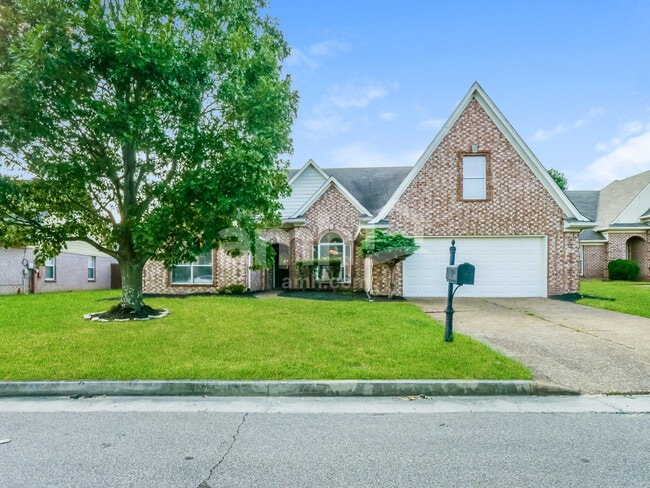Building Photo - 1485 Winburg Cove