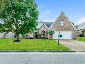 Building Photo - 1485 Winburg Cove