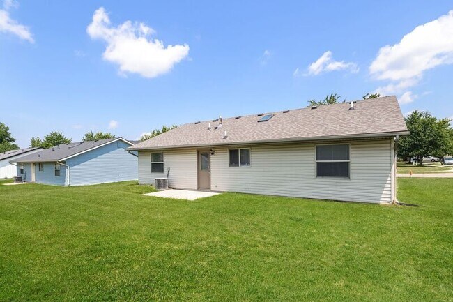 Building Photo - 2193 Amarillo Ave