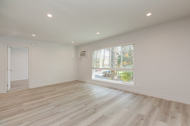 Foto del edificio - 2232 W 24th St