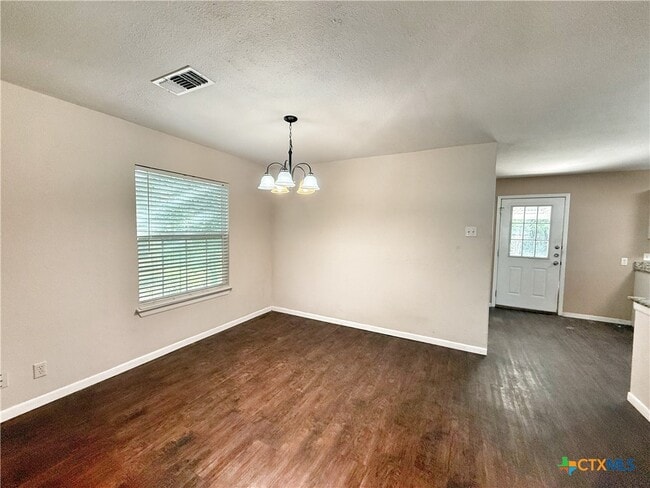 Building Photo - 1541 Cologne Dr