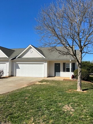 Building Photo - 162 Springwood Ln