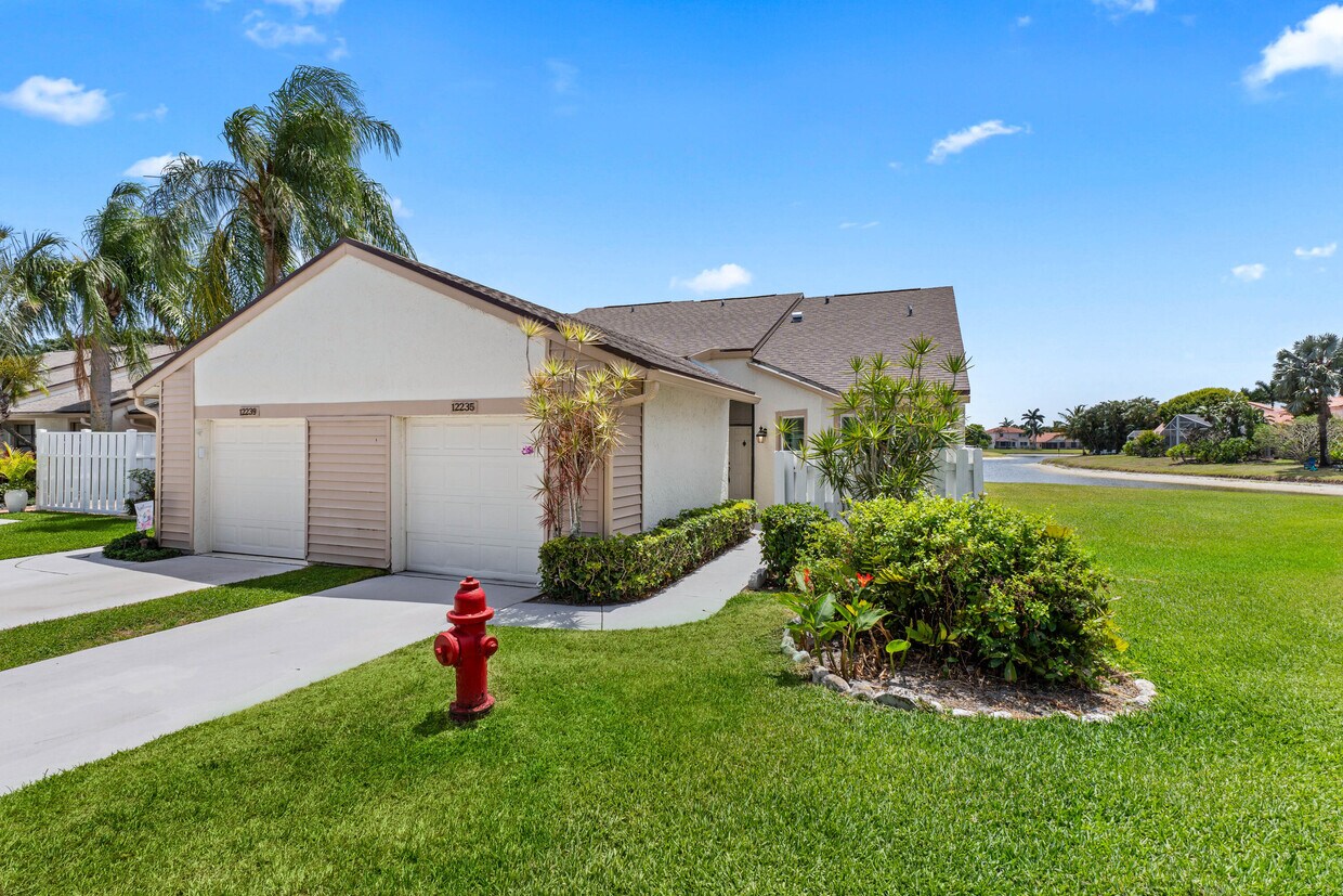 Foto principal - 12235 Forest Greens Dr
