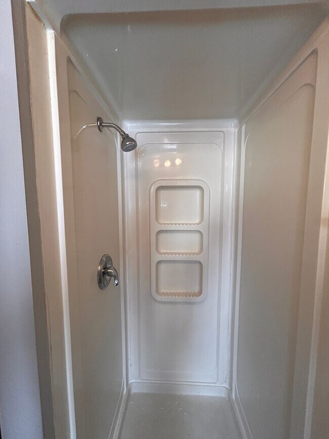 Building Photo - Fabulous 2 Bedroom Home For Rent