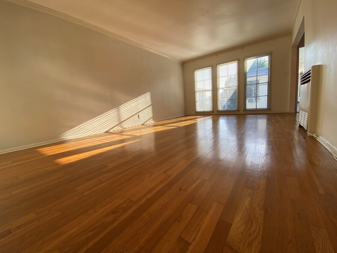 Foto principal - 1230 S Alfred St