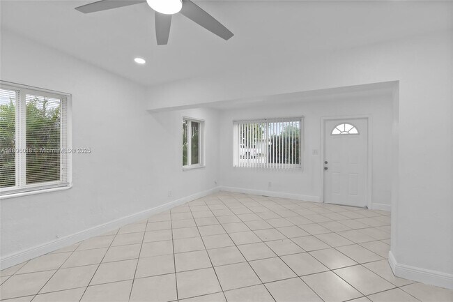 Foto del edificio - 533 NW 20th Ave