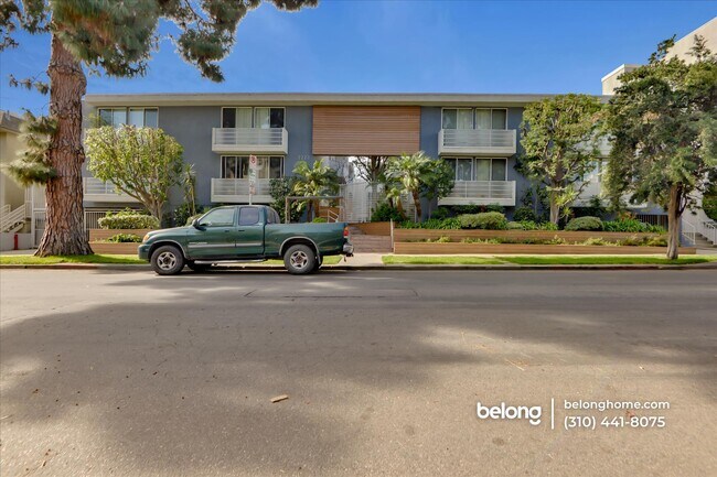 Foto del edificio - 2223 S Bentley Ave