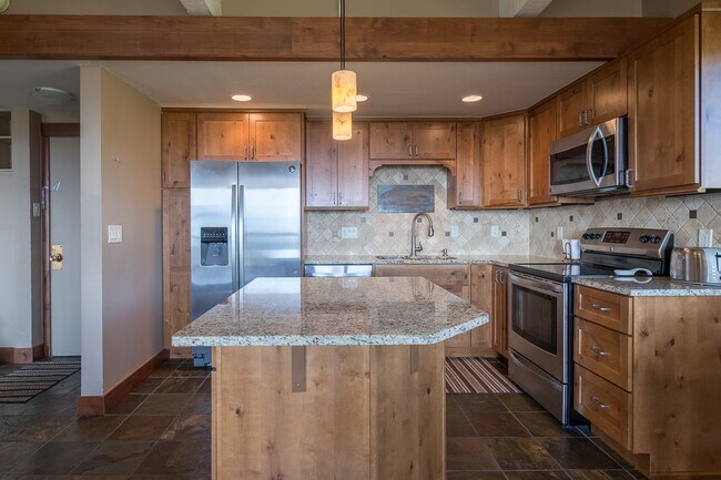 Building Photo - 2305 Storm Meadows Dr