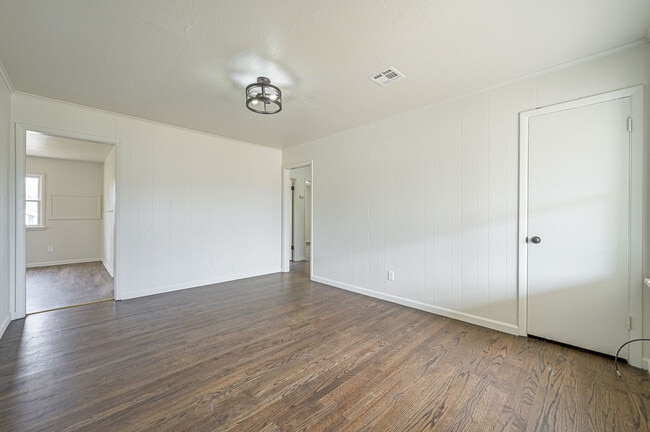 Building Photo - 727 NW 97th St
