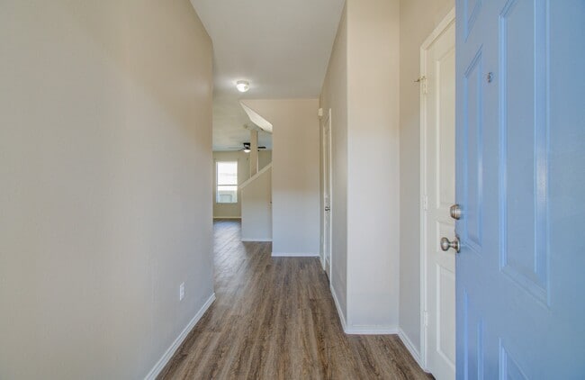 Foto del edificio - 16830 Mammoth Springs Dr